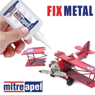 Application colle rapide Apel sur panneau MDF menuiserie Espace Bricobat